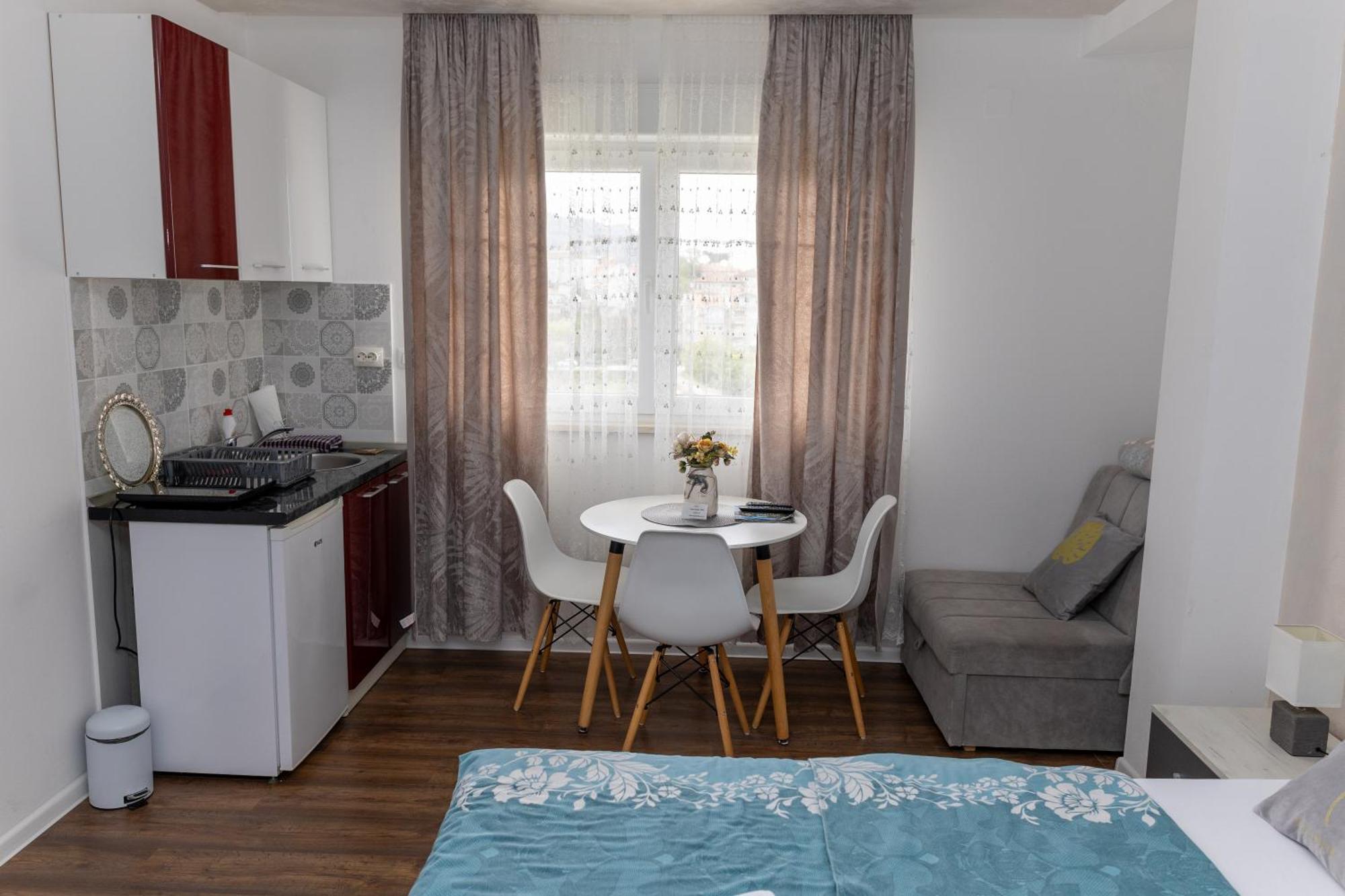 Apartmani Hm Требинье Экстерьер фото